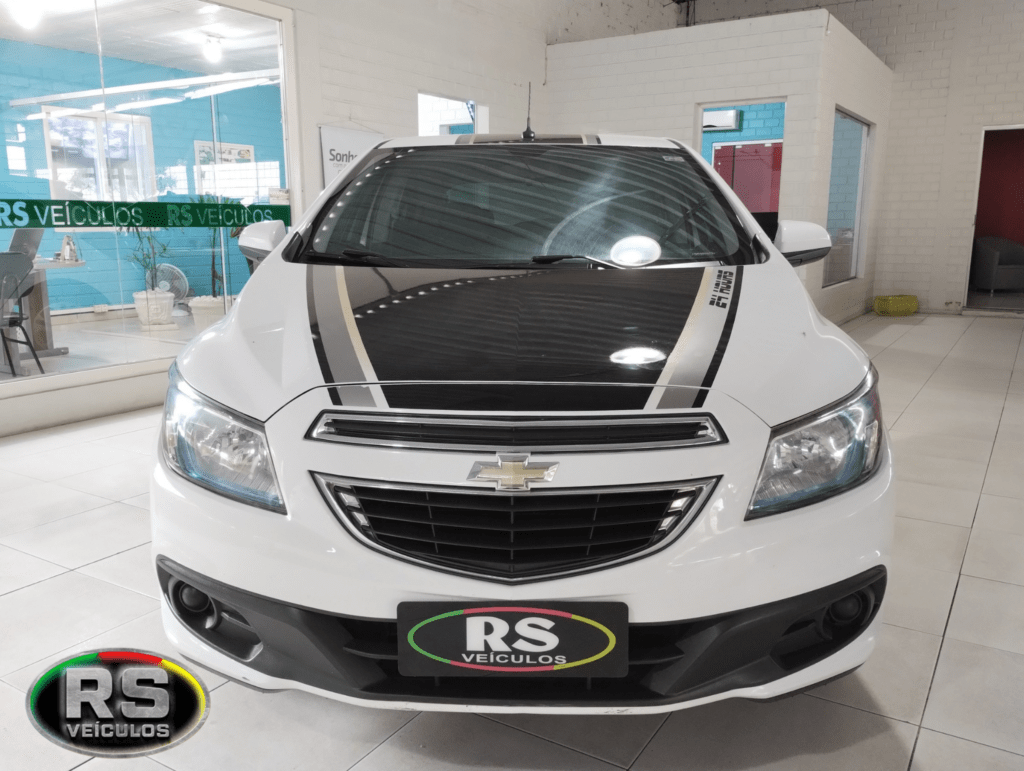 Chevrolet Onix 1.4 Lt 2013 Completo