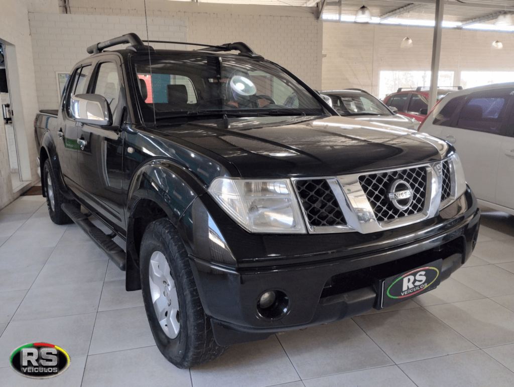 Nissan Frontier 2.5 Le Cd Diesel Cambio Automático 2013