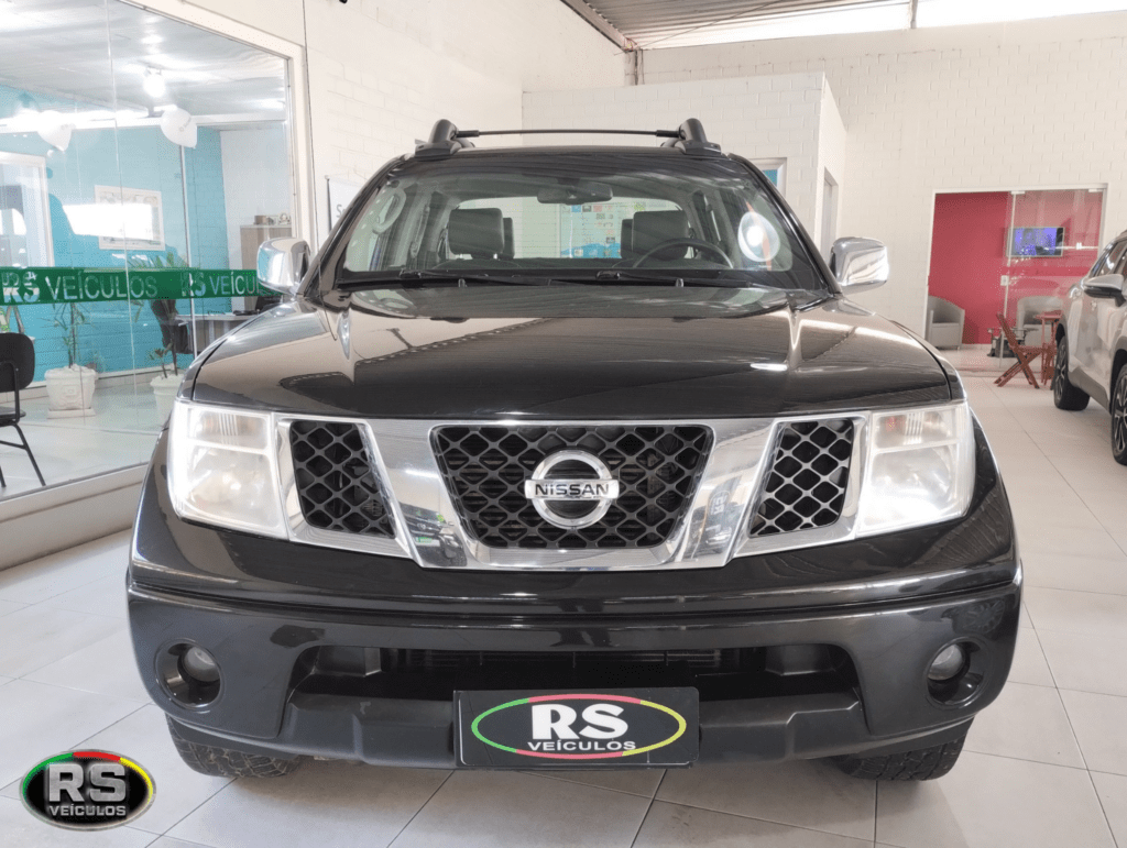 Nissan Frontier 2.5 Le Cd Diesel Cambio Automático 2013
