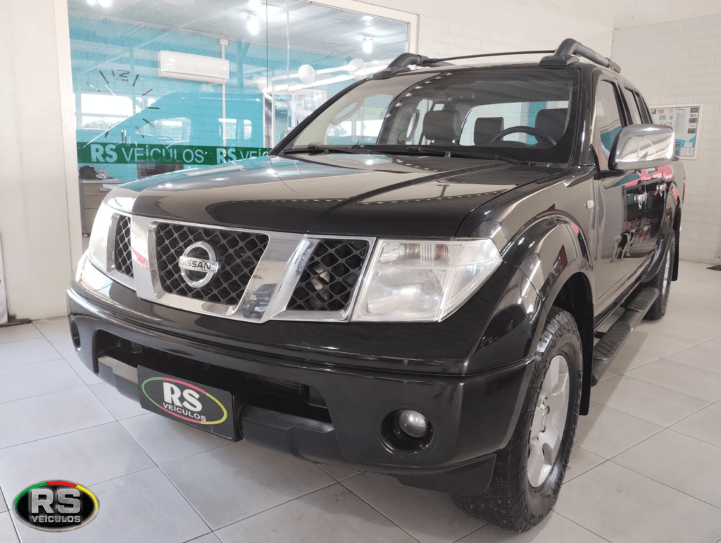 Nissan Frontier 2.5 Le Cd Diesel Cambio Automático 2013