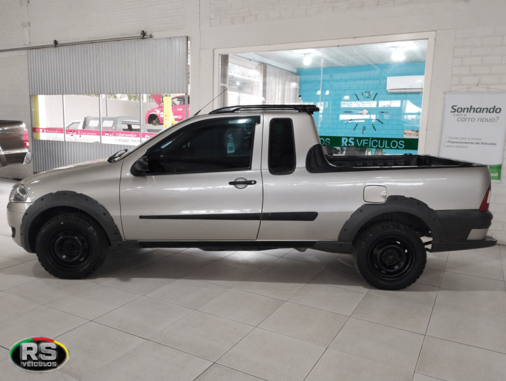 Fiat  Strada Trekking CE 1.4 Flex 2010