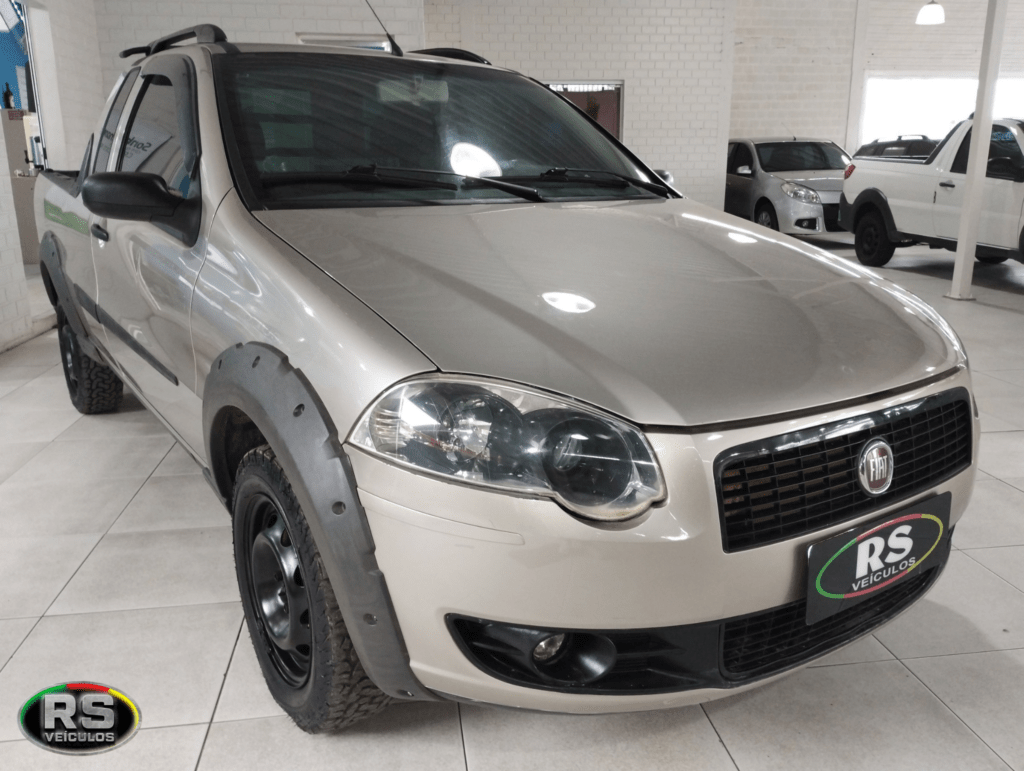 Fiat  Strada Trekking CE 1.4 Flex 2010