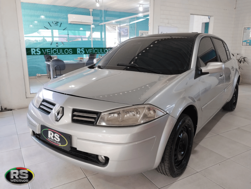 Renault Megane 1.6 Dynamique Hi Flex 2010