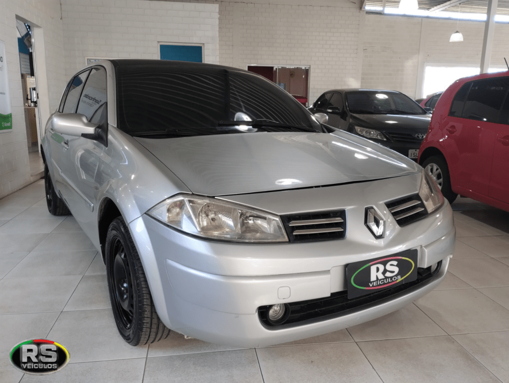 Renault Megane 1.6 Dynamique Hi Flex 2010
