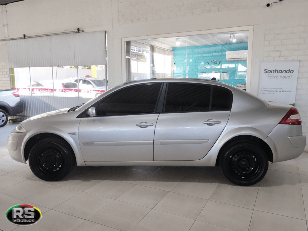 Renault Megane 1.6 Dynamique Hi Flex 2010
