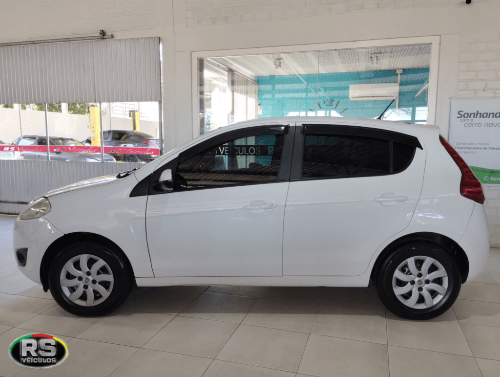 Fiat Palio Attractive 1.0 2013 Completo