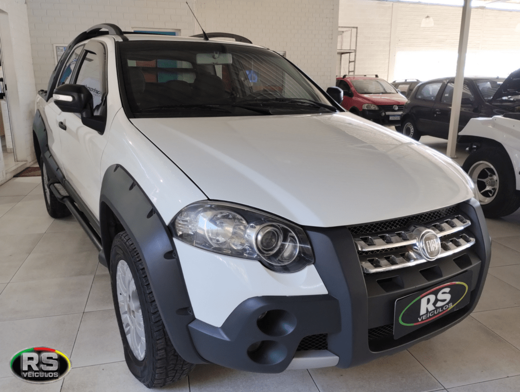 Fiat Strada Adventure Cd 1.8 Flex 4 Lugares 2012