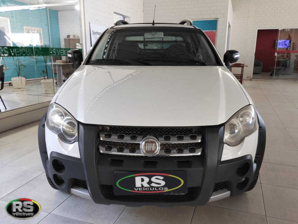 Fiat Strada Adventure Cd 1.8 Flex 4 Lugares 2012