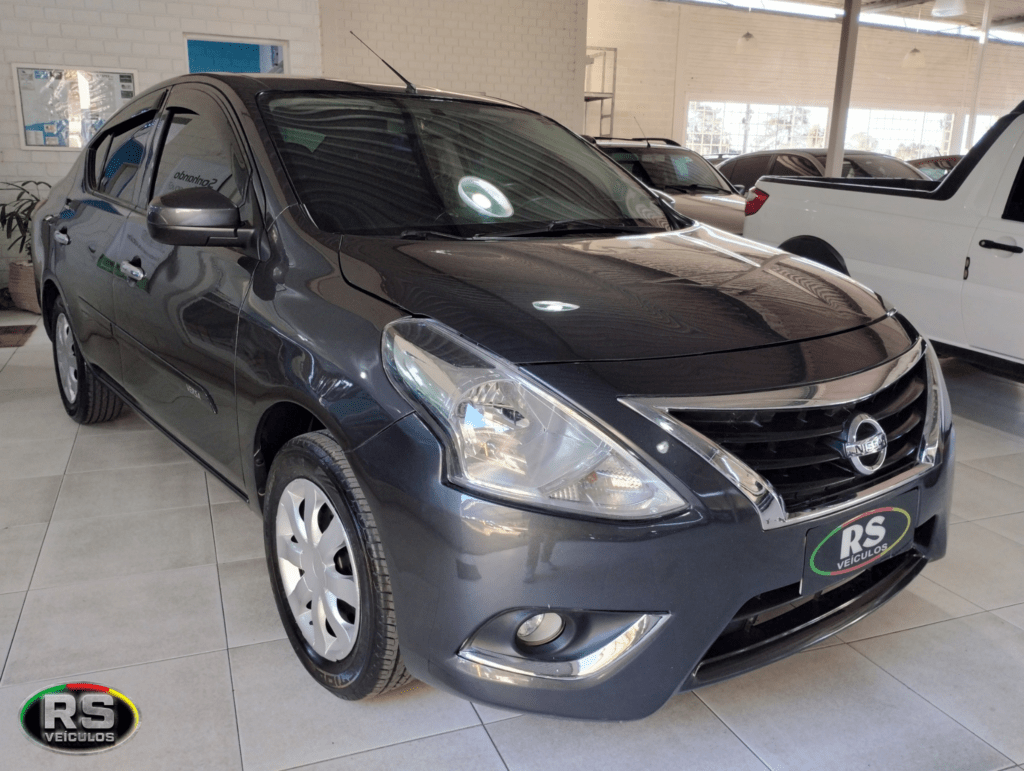 Nissan Versa 1.0 Flex Start 2017