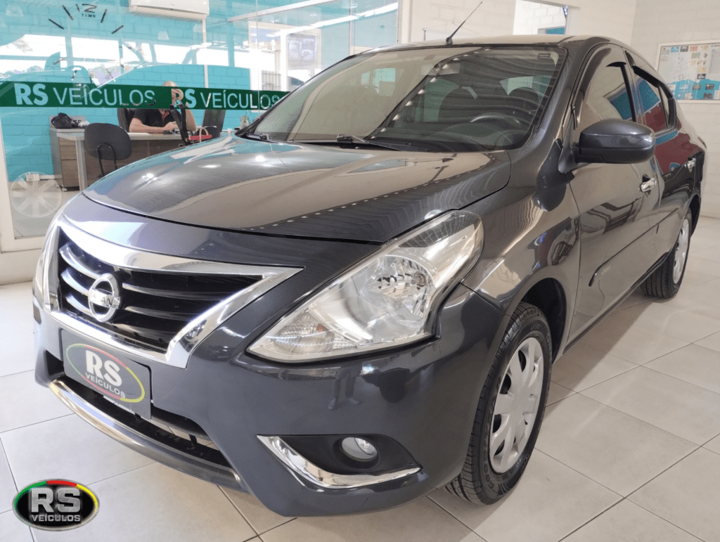 Nissan Versa 1.0 Flex Start 2017