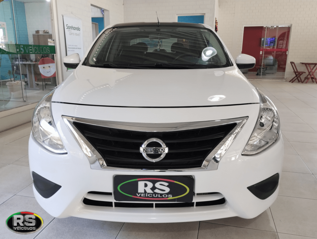 Nissan Versa 1.0 Flex Start 2017
