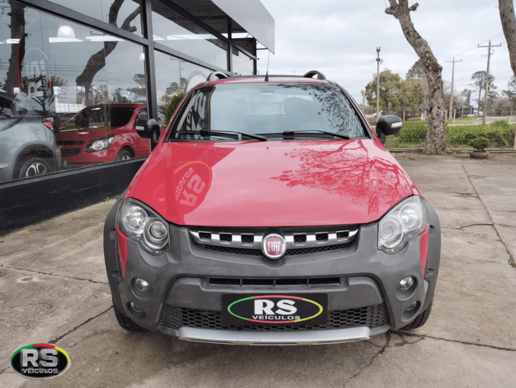 Fiat Strada Adventure Cd 1.8 Flex 4 Lugares 2015