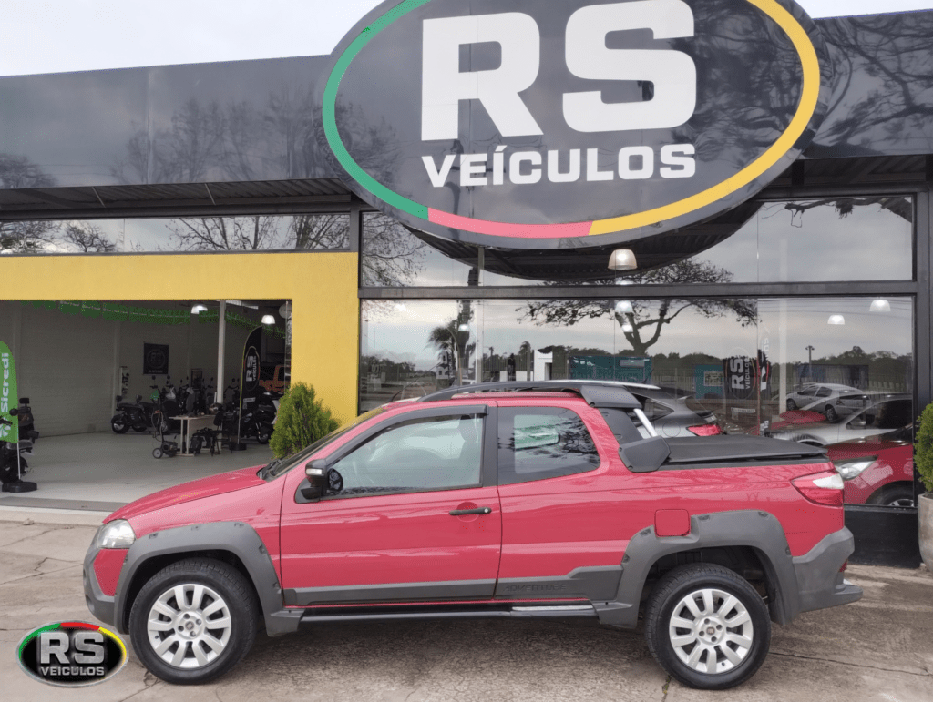 Fiat Strada Adventure Cd 1.8 Flex 4 Lugares 2015