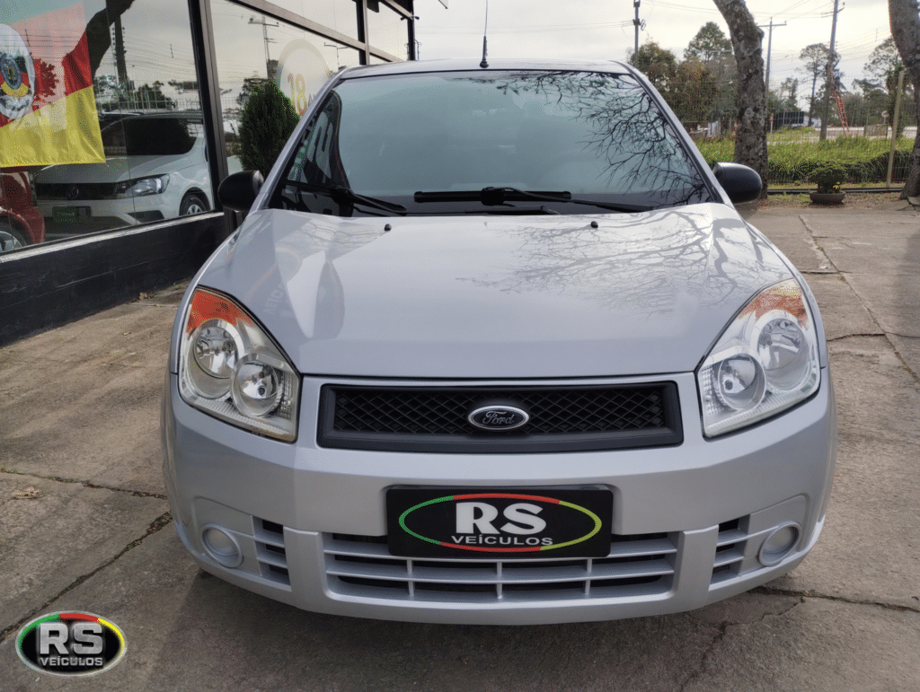 Ford Fiesta 1.0 Flex Sedan 2010